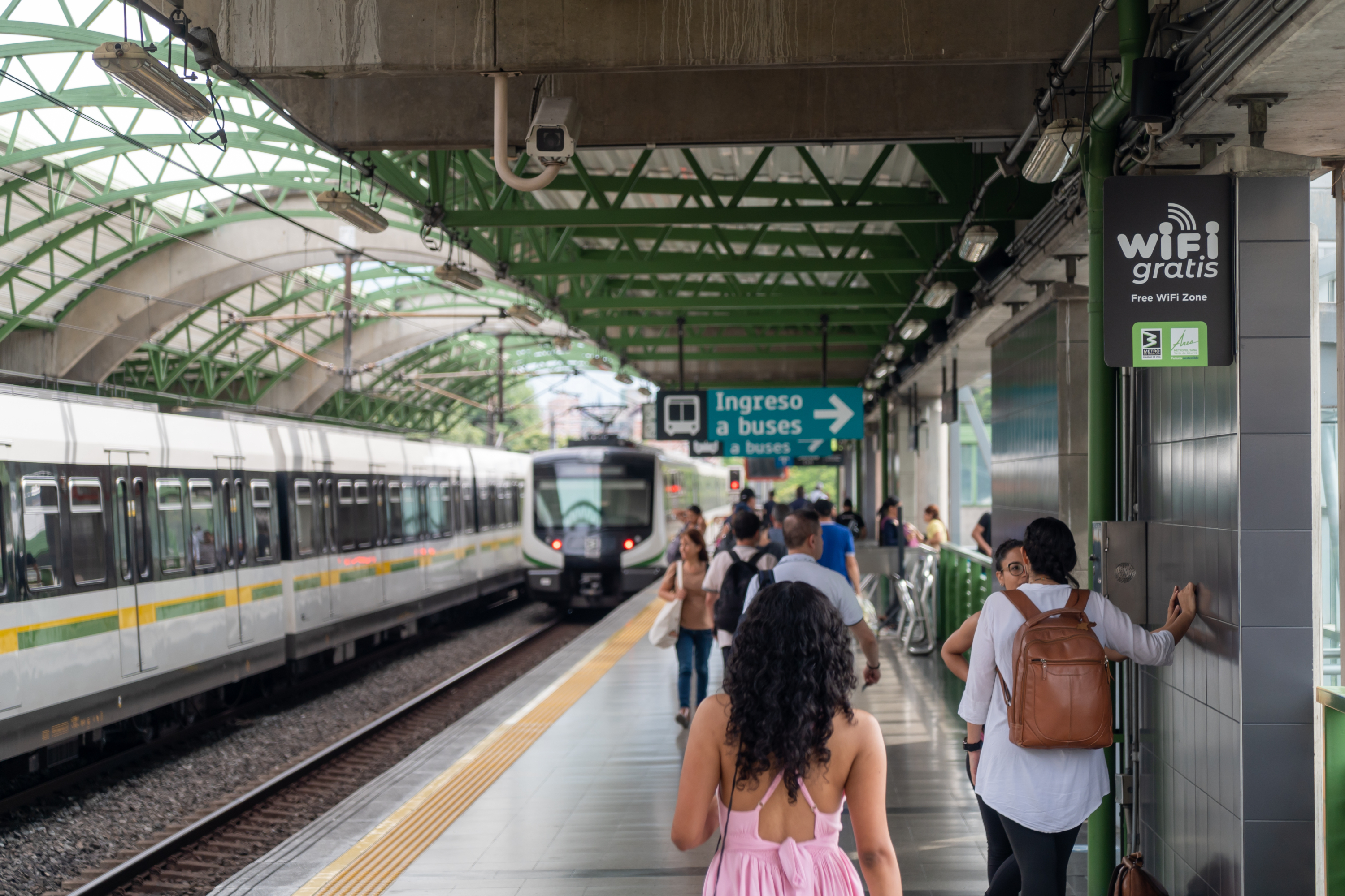 Estaciones del Metro con servicio de wifi gratis