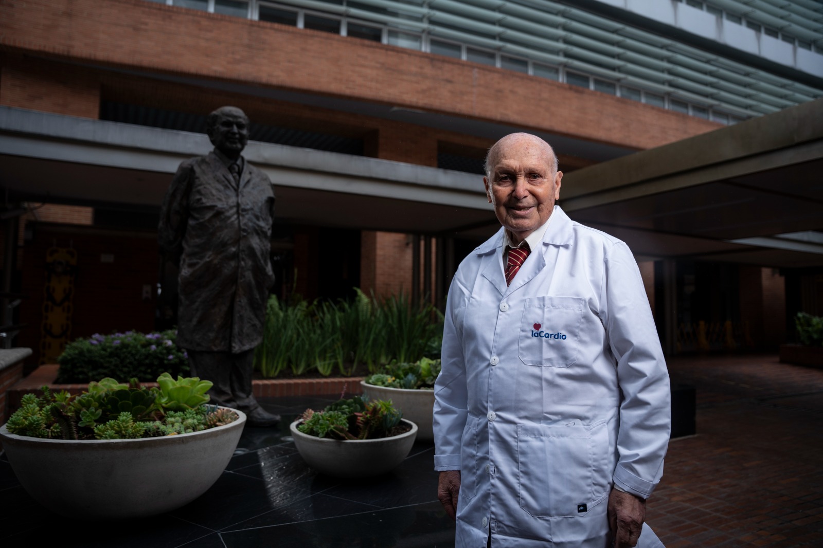 La historia y legado que deja al país el Dr. Camilo Cabrera Polanía ...
