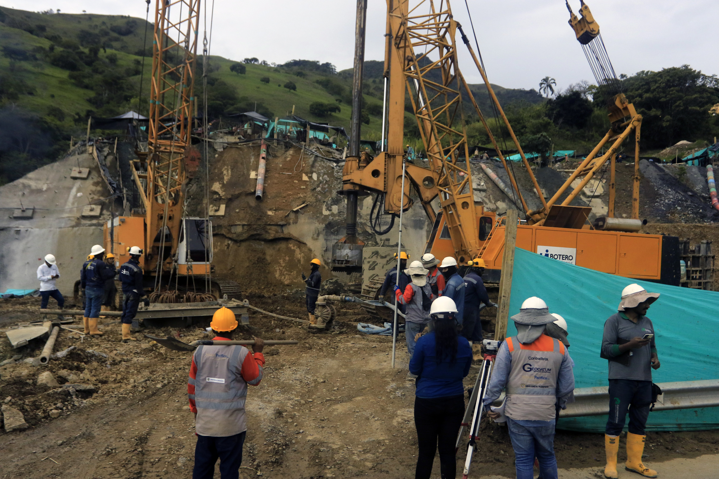 Concesión vial Pacífico uno la nueva vía que ahora acerca al Eje Cafetero con Medellín y la zona portuaria de Urabá.