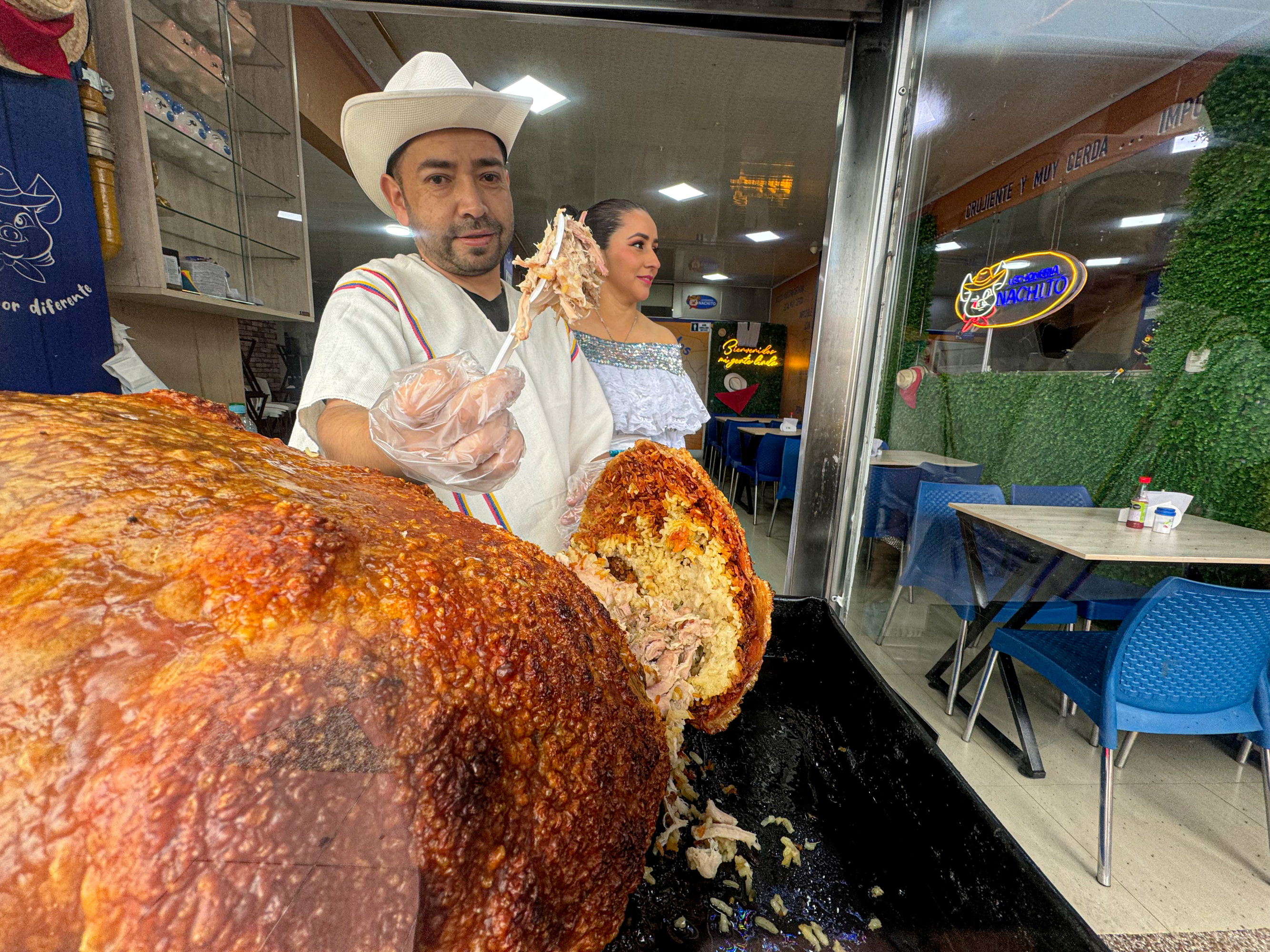 Comerciantes de la Famosa Zona l de Bogotá Están Listados para el Festival de la Lechona el Festival de la Lechona Convoca a la ComunioN Entre lo Autoccono y la Innovación, LAS Tradicionales y Las Nuevas Generaciones, La Región y la Ciudad. ESTA TERCERA EDICIÓN,
