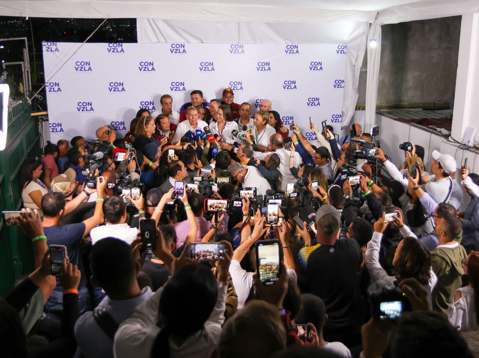 Campaña de Edmundo González.