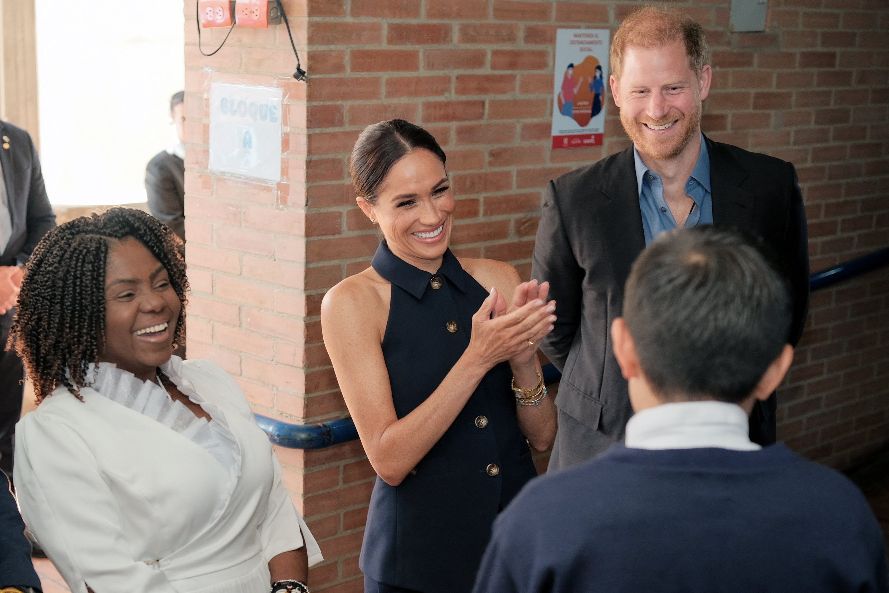 Príncipe Harry y Meghan Markle en su paso en Colombia