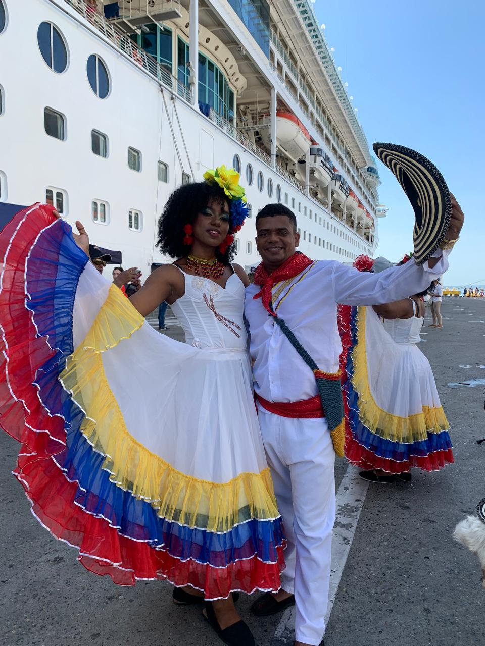 Bienvenida a cruceristas en Cartagena