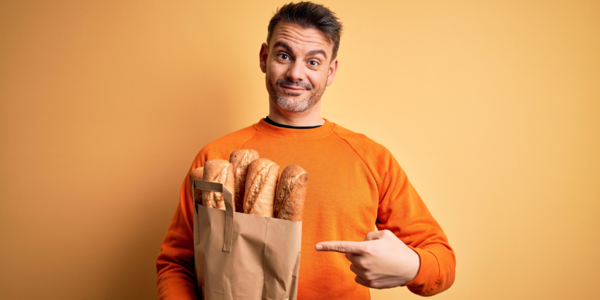 El pan es una fuente de vitaminas del grupo B, hidratos de carbono, proteínas mínimas y minerales esenciales como fósforo, potasio y magnesio.