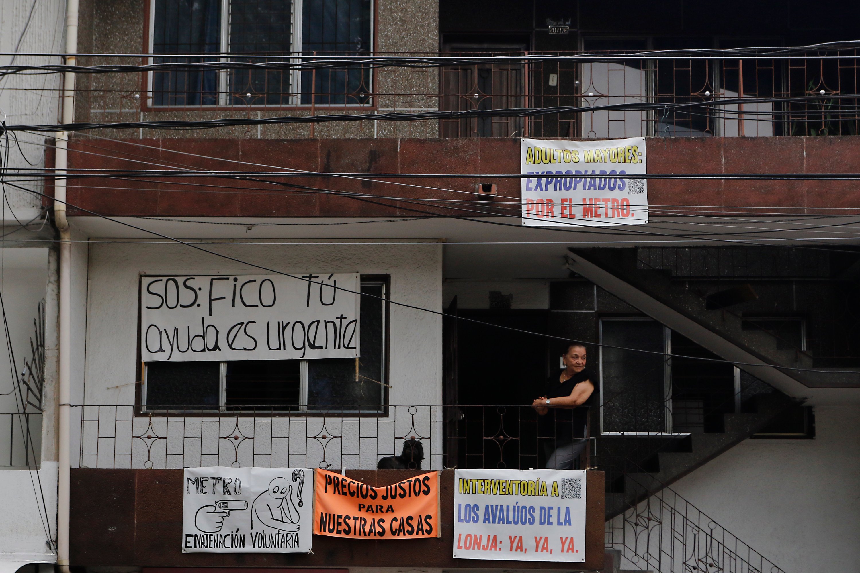 Los moradores del Metro de la 80 siguen esperando un pago justo por sus predios. La Alcaldía informó que habrá solución para ellos.