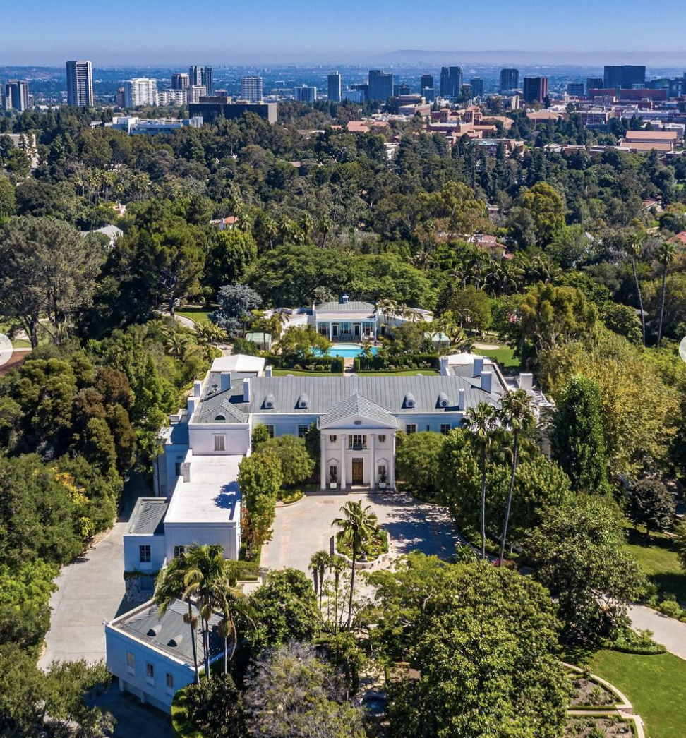 La histórica mansión está a la venta por un precio nunca antes visto en el mercado inmobiliario de lujo.