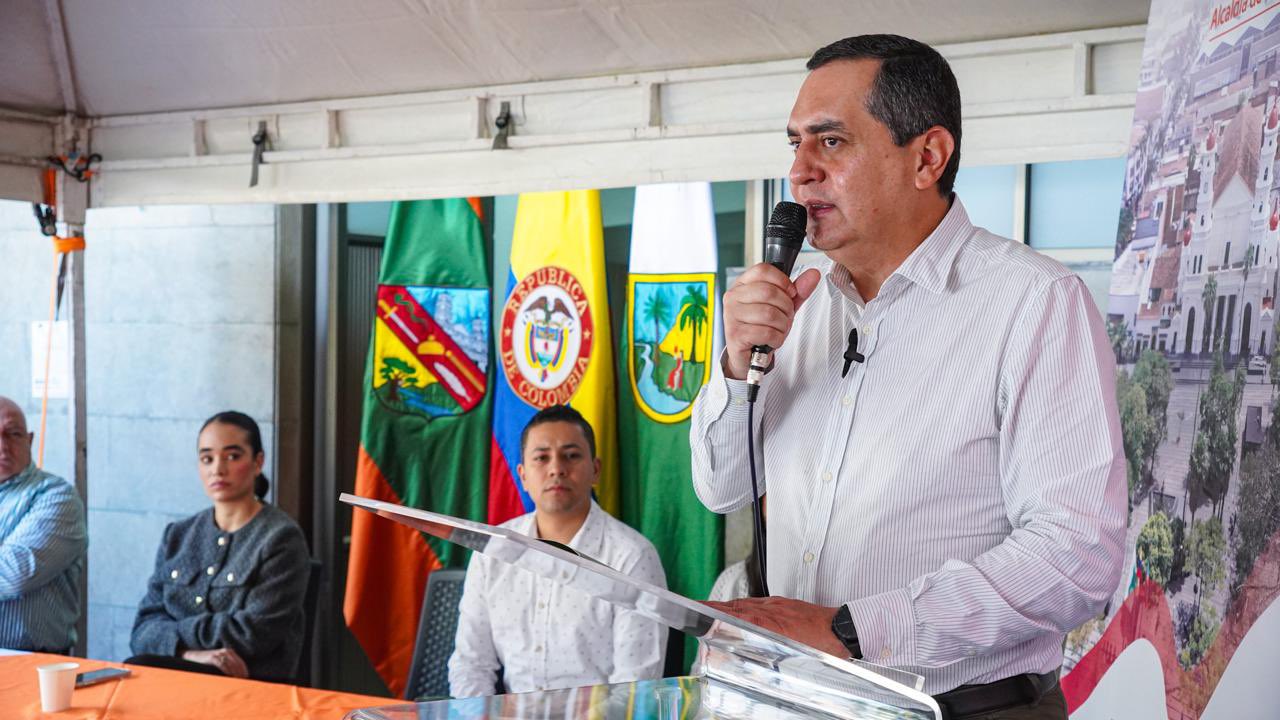 Raúl Eduardo Cardona, alcalde de Envigado.