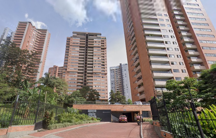 Daniel J Newlin: Esta es la urbanización Puente Piedra, donde tiene una propiedad el nuevo embajador de Estados Unidos en Colombia, en El Poblado, Medellín.