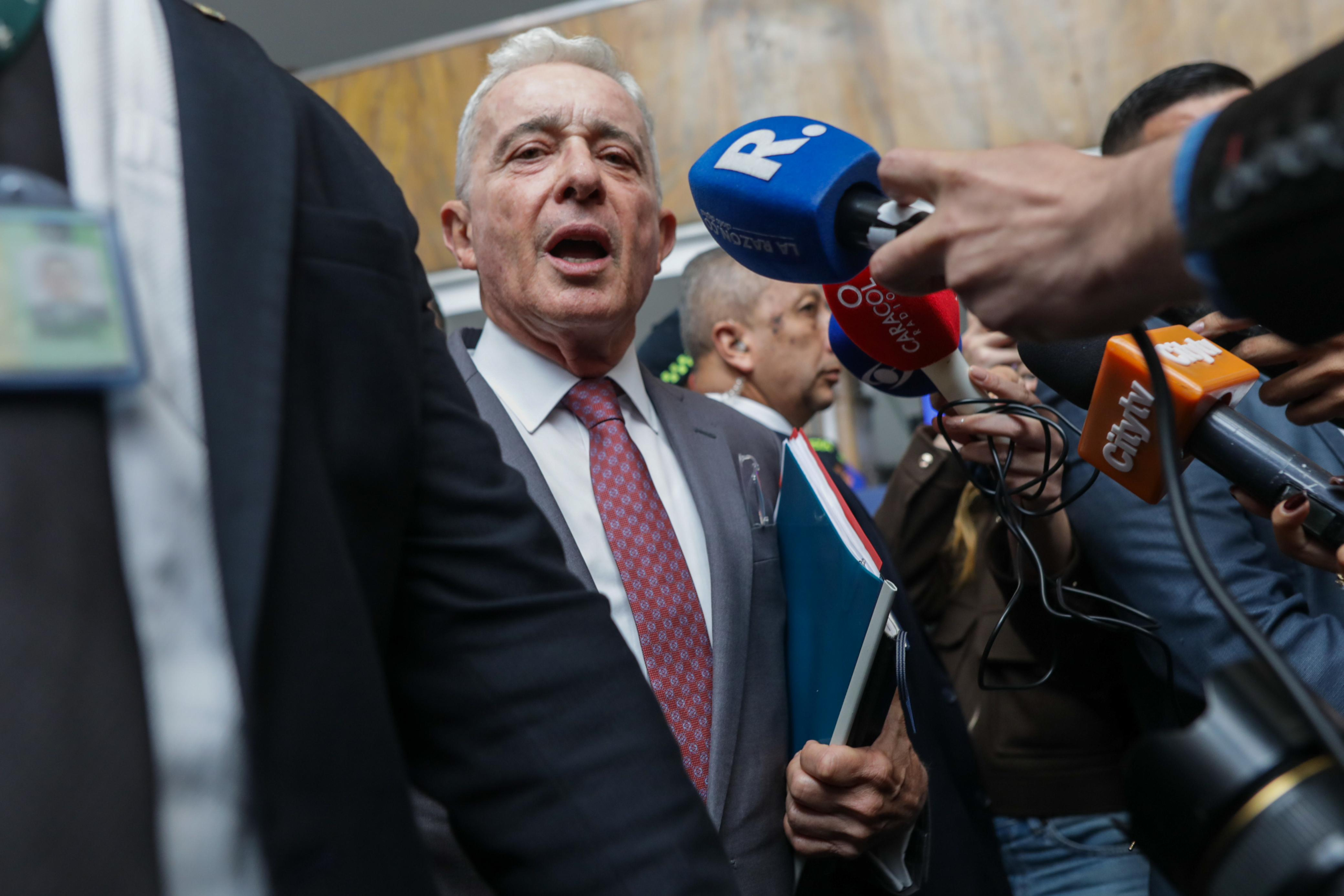 Álvaro Uribe, expresidente en juicio.