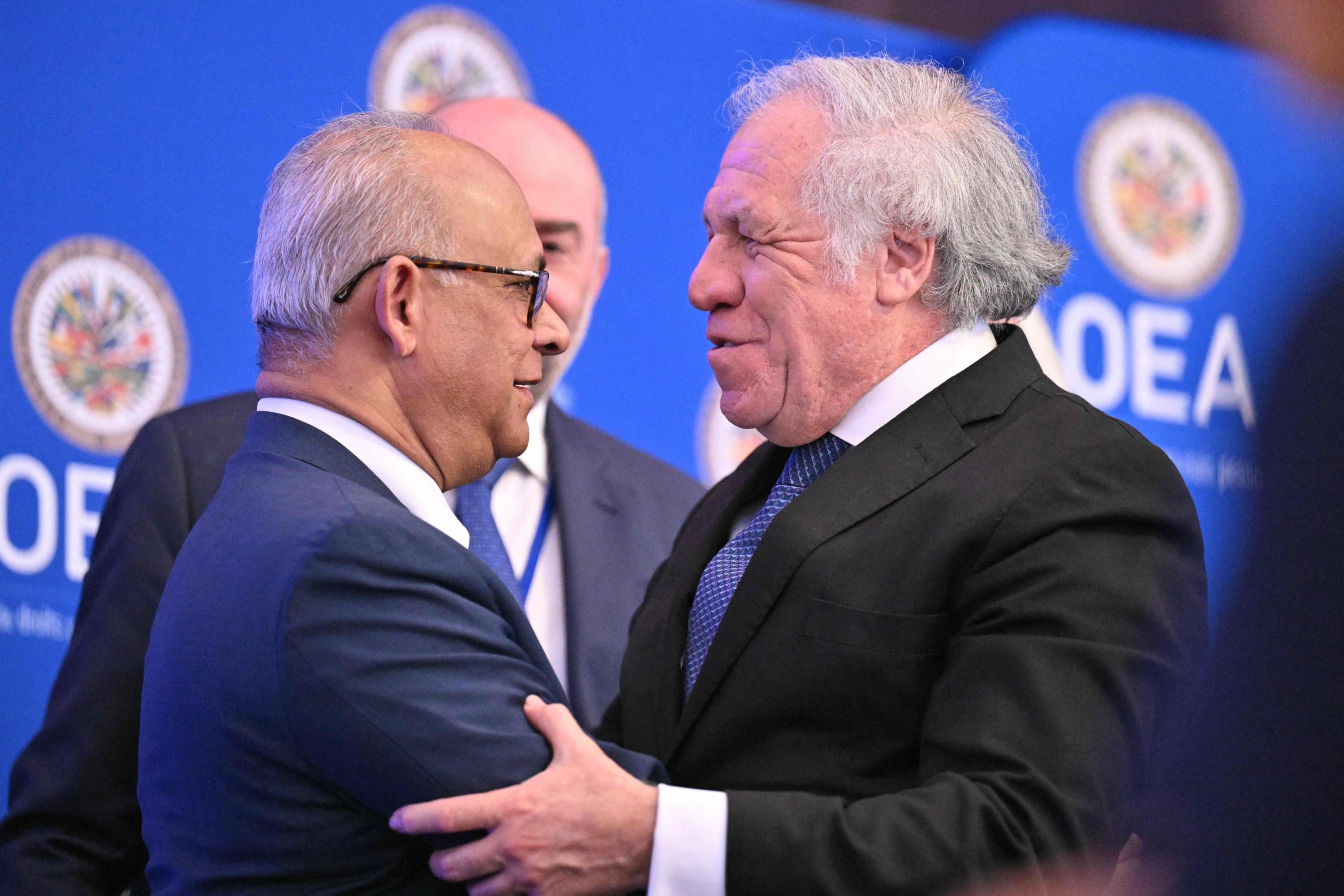 Alberto Ramdin, Luis Almagro
