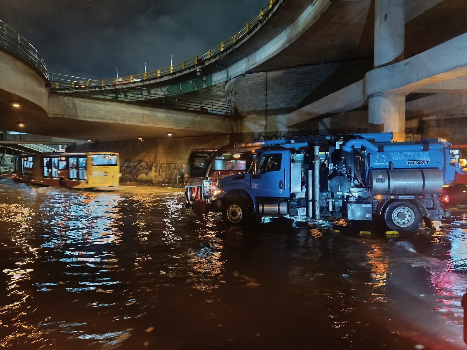 Lluvias inundaron varios sectores de Bogotá pero, sobre todo, el centro.