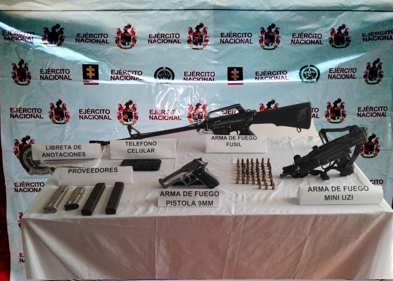 Varias de las armas incautadas.