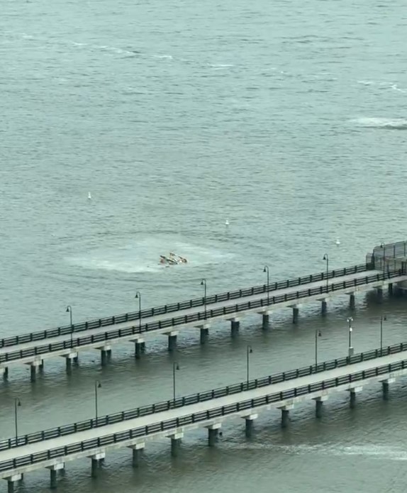 Helicóptero se accidentó en el río Hudson, cerca a Nueva York.