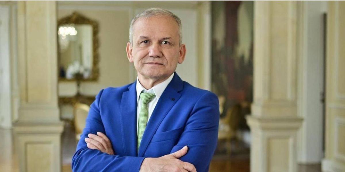 Carlos Ramón González
