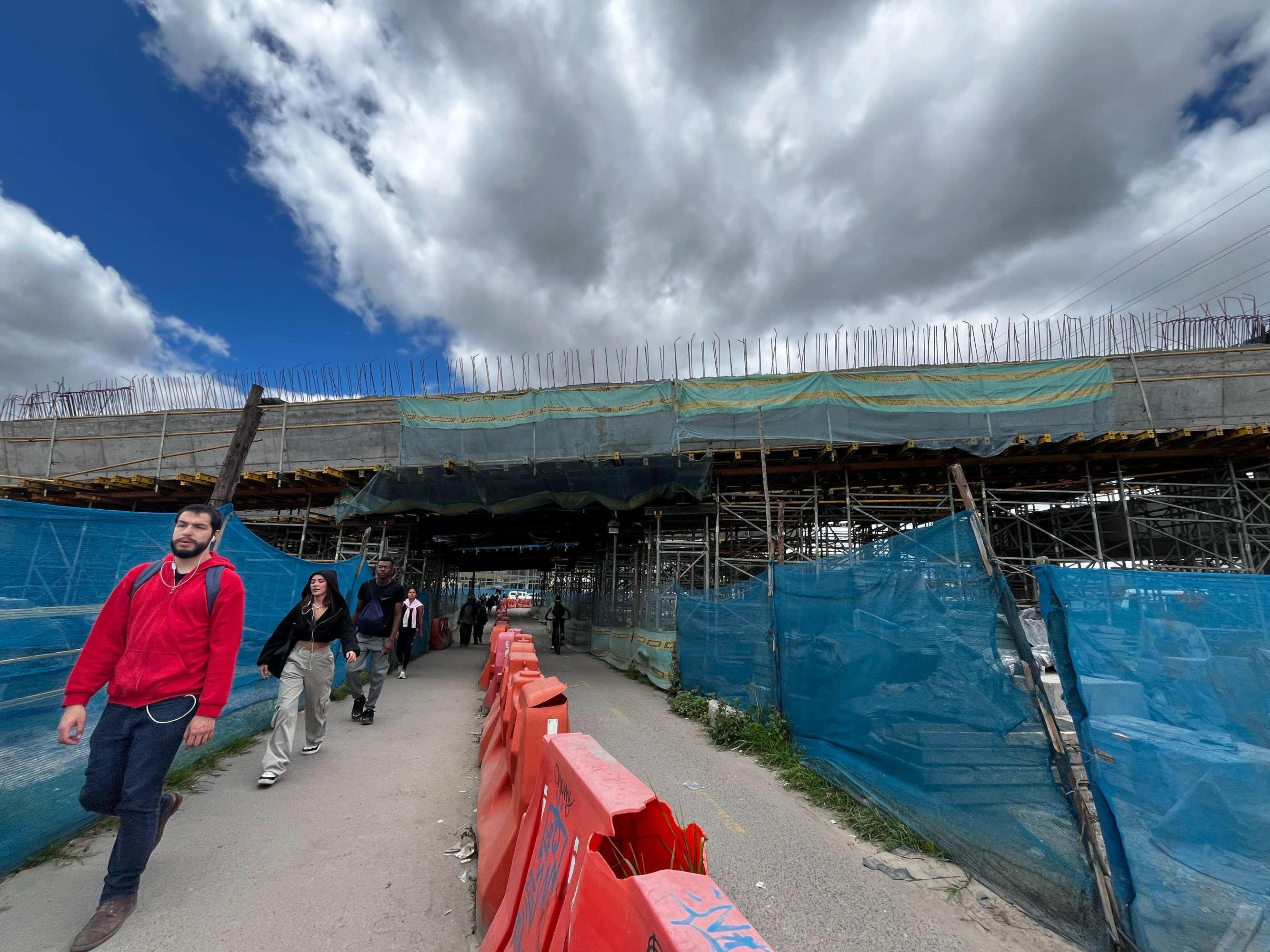 Los Lías que causa el Atraso en Siete Puentes en Bosa