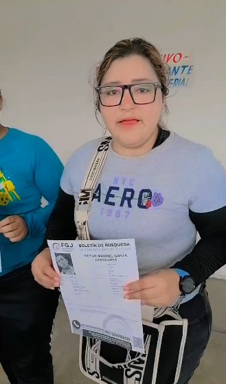 Hermana de uno de los integrantes del Grupo Fugitivo.