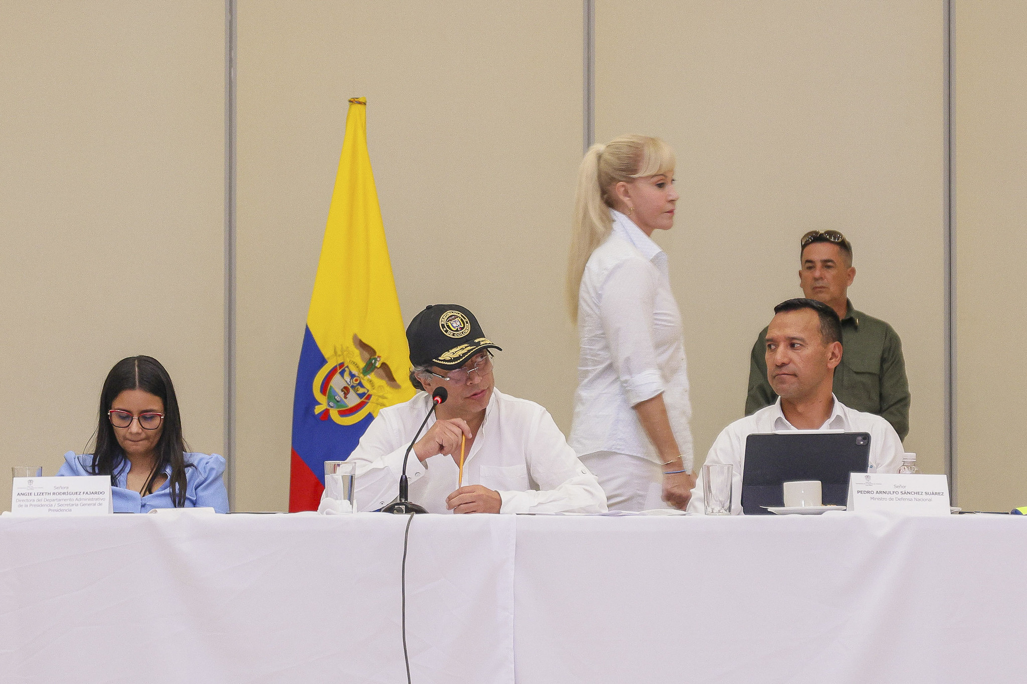 El presidente Gustavo Petro en consejo de seguridad en Cali.