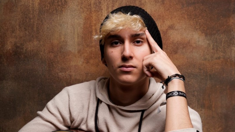 Ryan Cox Lanzó Su Segundo Álbum Titulado Amén Al Rock.