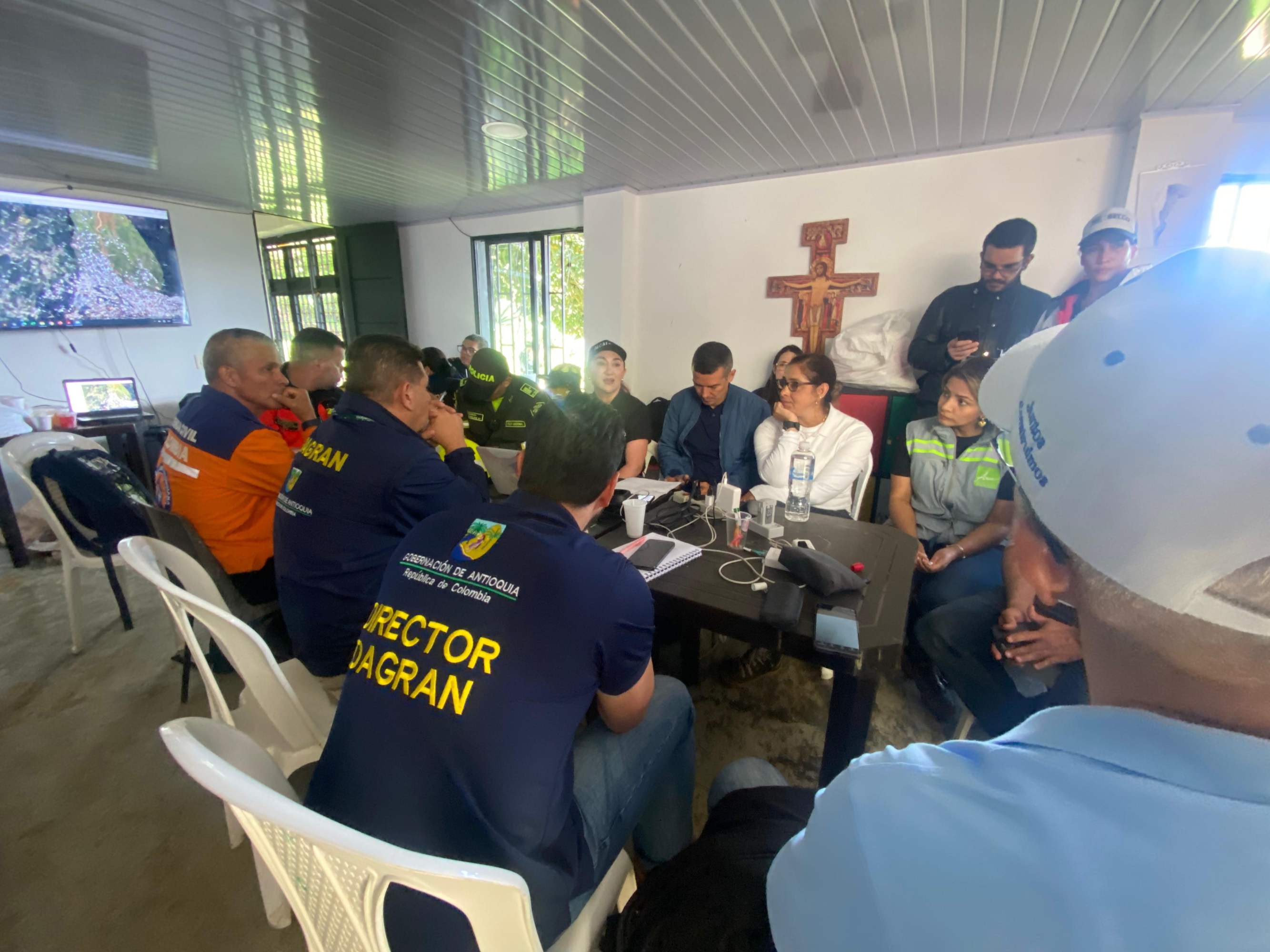 Emergencia en Bello, Antioquia, deja un salgo preliminar de 11 muertos y 15 desaparecidos.