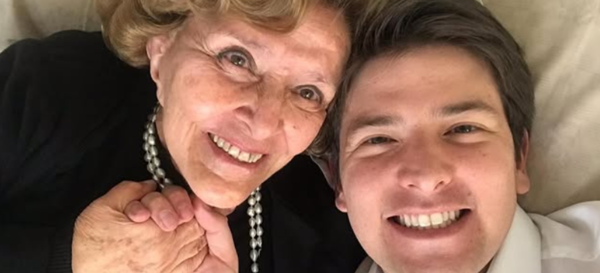 Miguel uribe y su abuela