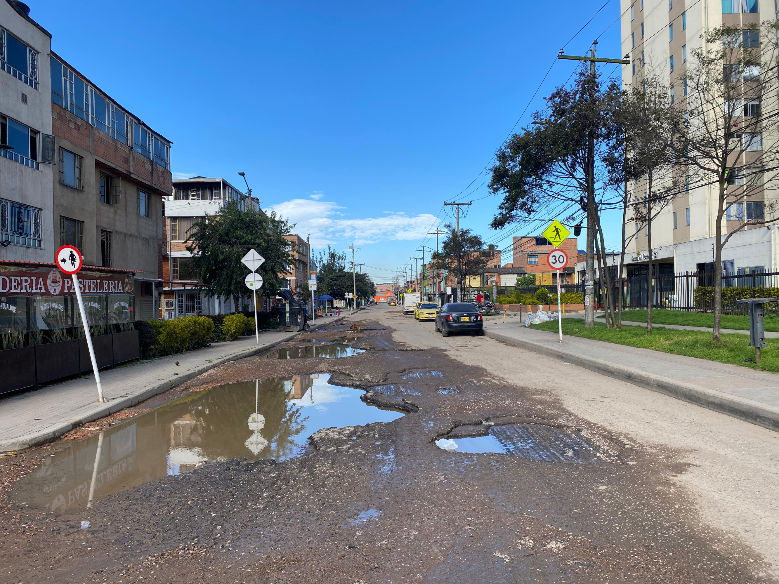 Esta es la Carrera 93b, Que se Encuentra Con este Tipo de Huecos.