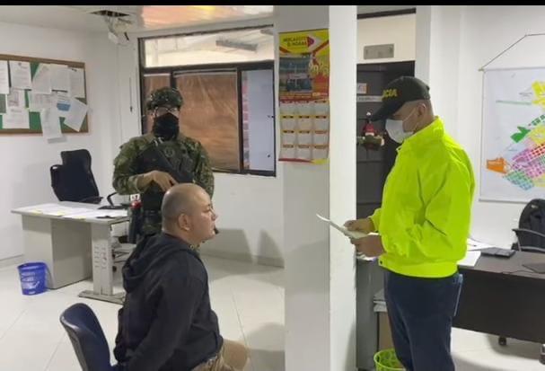 LO Conocen por Hacer Extorsions Contra El Sector Petrolero.