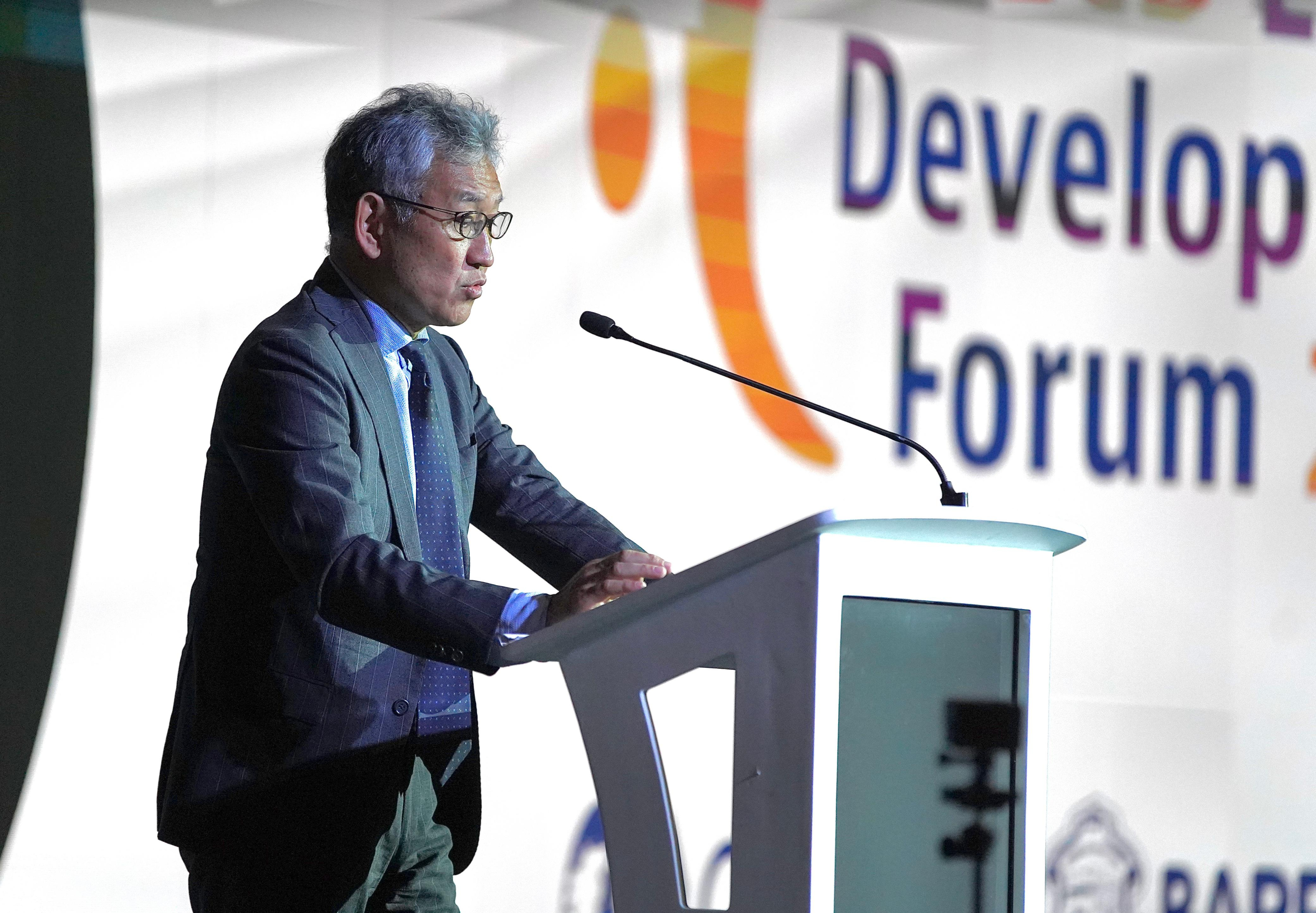 Yoshiki Takeuchi, secretario general adjunto de la Ocde.