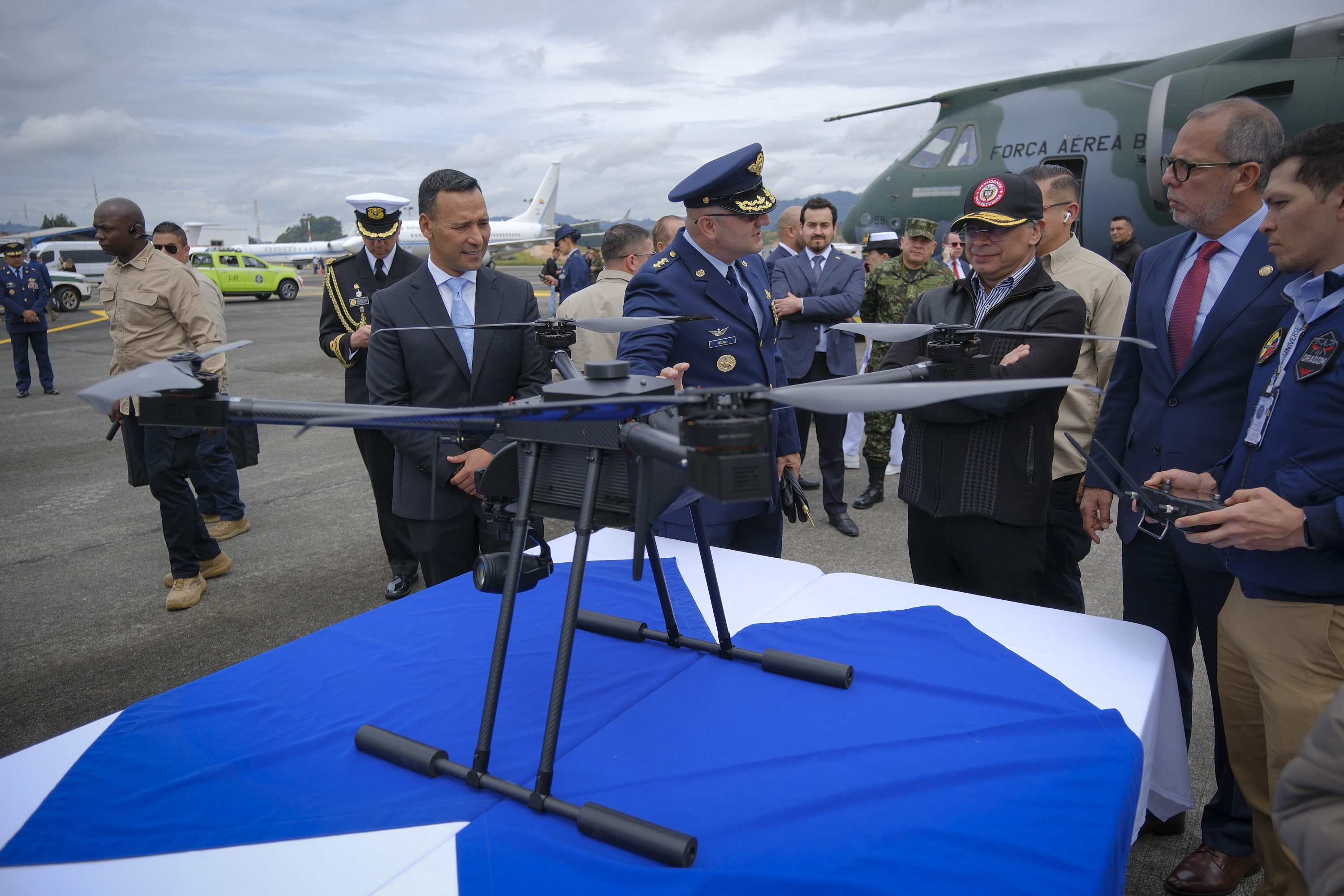 Drone, Kolombiya hükümeti tarafından F-Air 2025 Havacılık Fuarı'nda sunuldu: