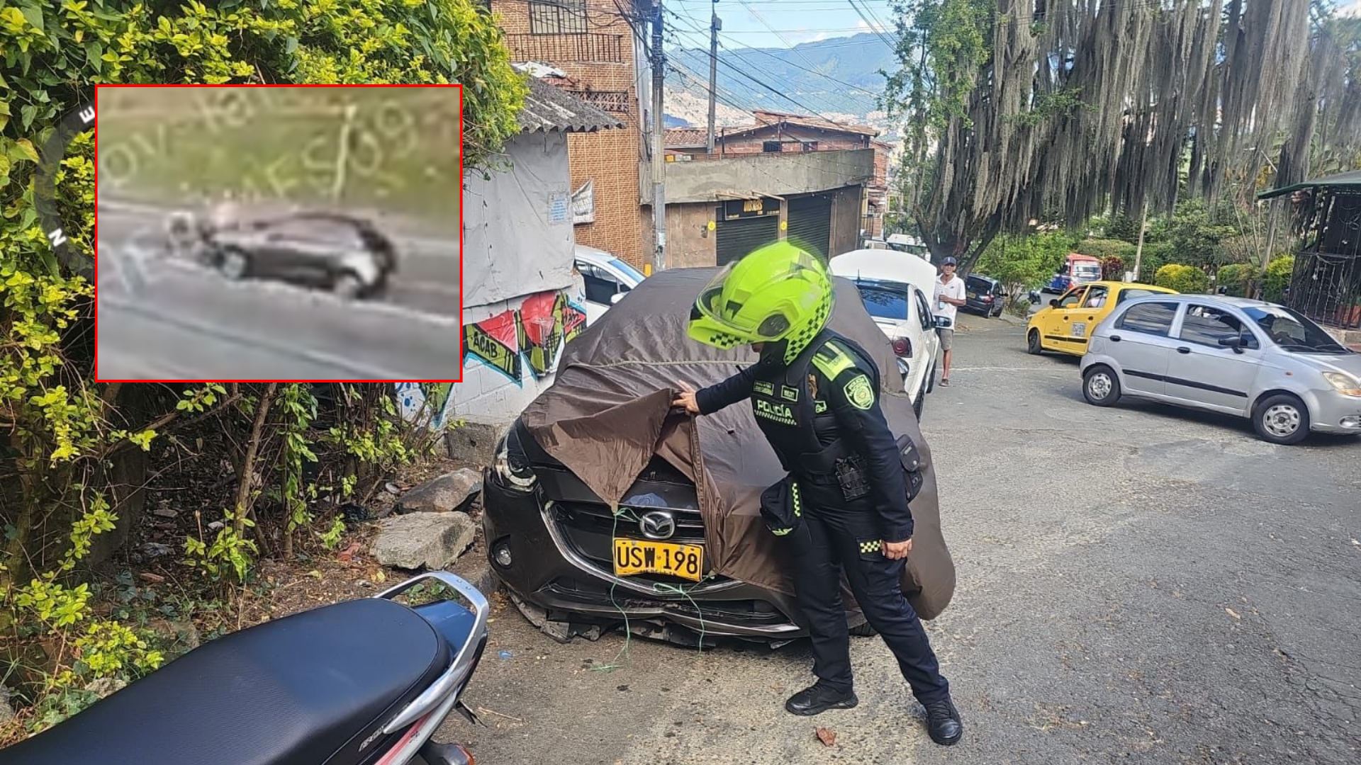 UN VEHÍCULO MODELO particular Mazda 2 Progonizó dos Accidentes de Tránsito en Medellín en la Mañana del Domingo 20 de Julio.