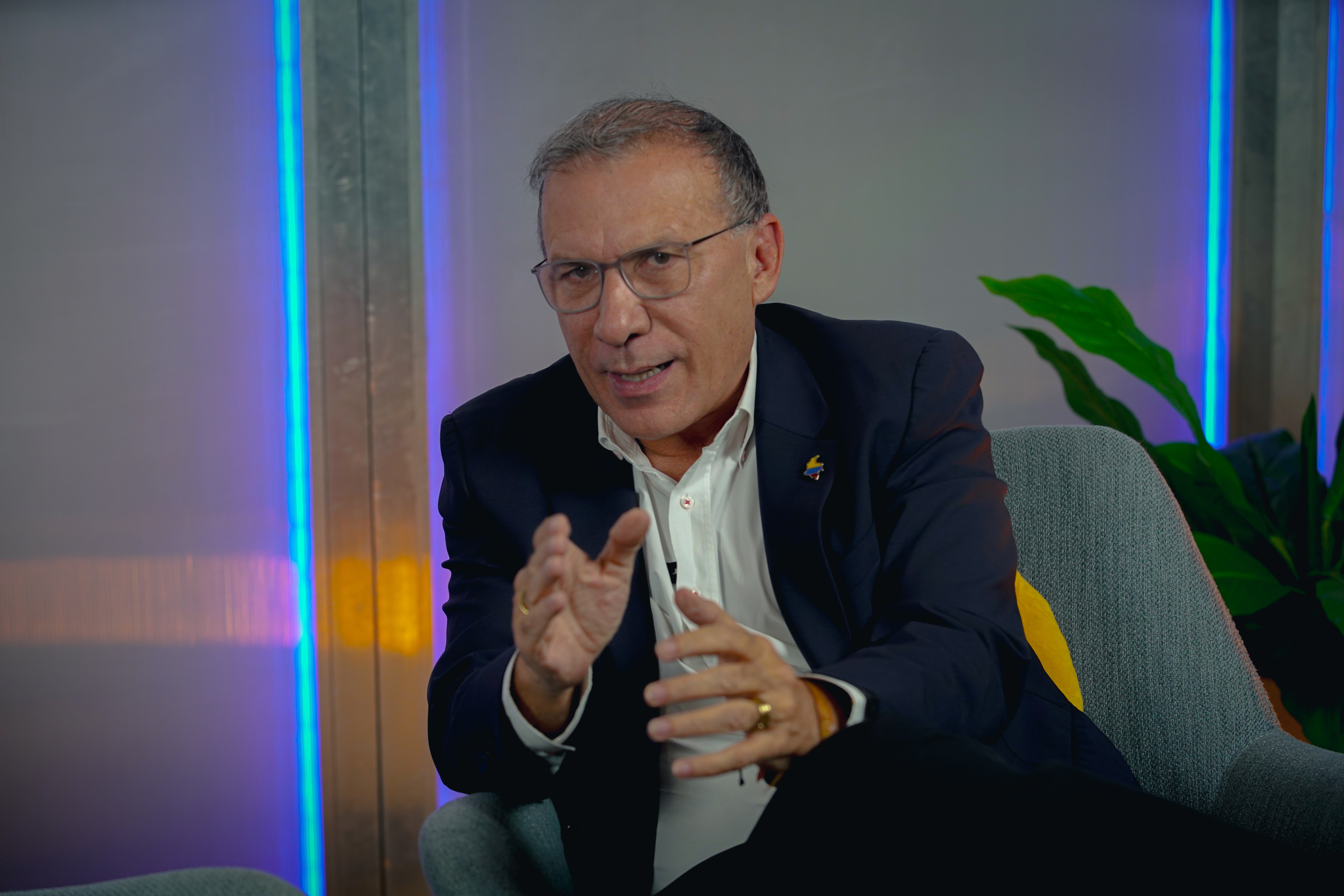 Roy Barreras, exsenador y exembajador en entrevista con EL TIEMPO.