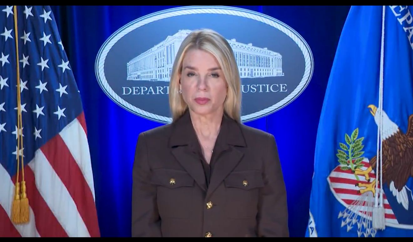 Attorney General Pamela Bondi, Fiscal general de los Estados Unidos