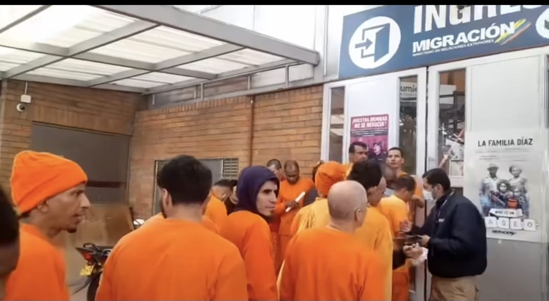encontraron 80 casquillos de balas nueve milímetros y de fusiles automáticos encontraron 80 casquillos de balas nueve milímetros y de fusiles automáticos