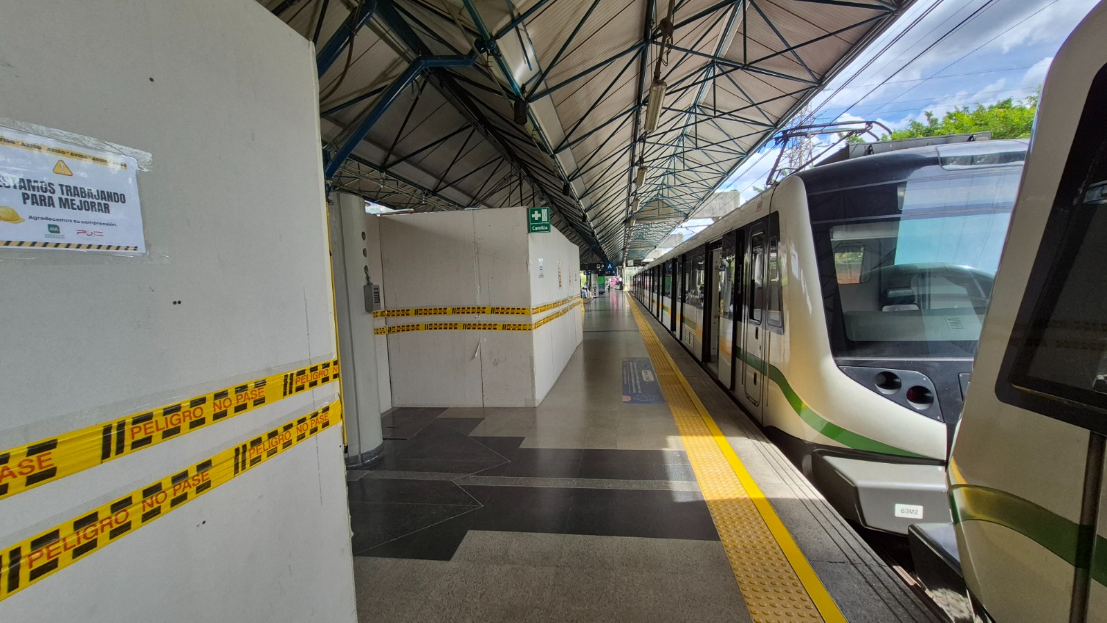 Accesos estaciones Metro Medellín