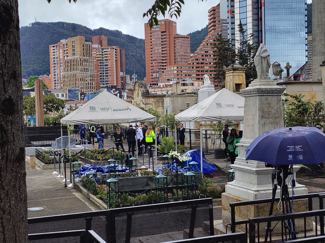ESTE ES EL SITIO EN EL CEMENTIO CENTRAL DONDE SERÁN ENTERRADO EL SENADOR MIGUEL URIBE.