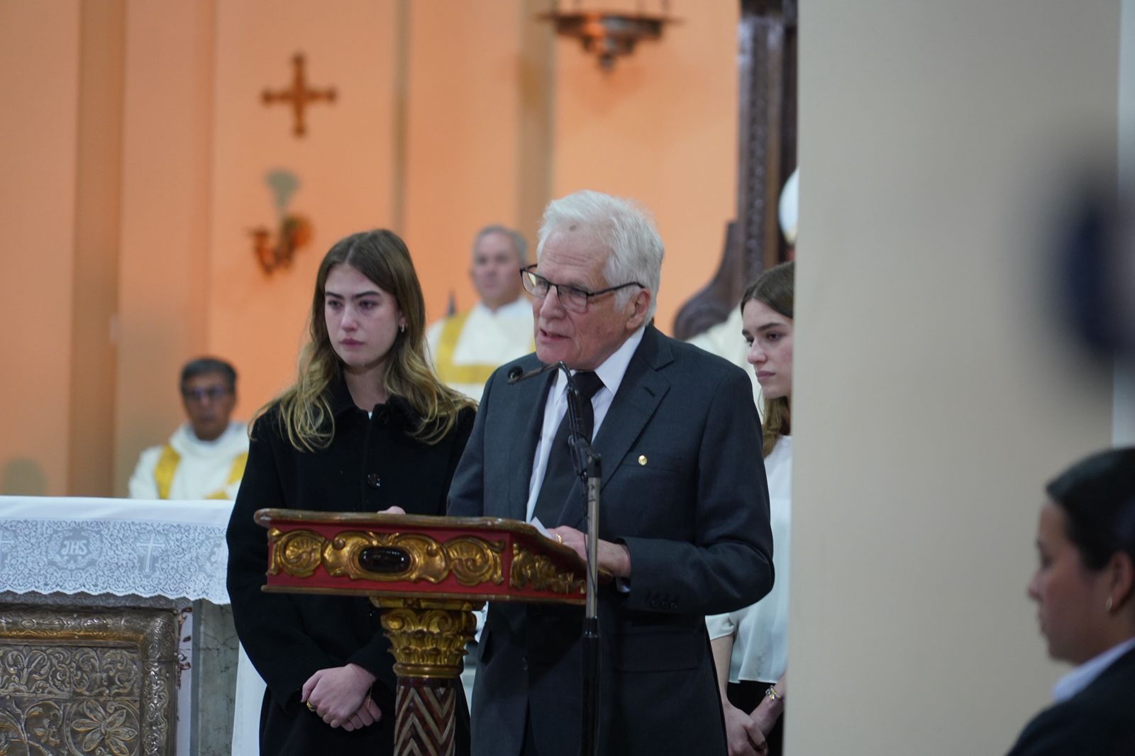 Miguel Uribe Londoño, Padre de Miguel Uribe.