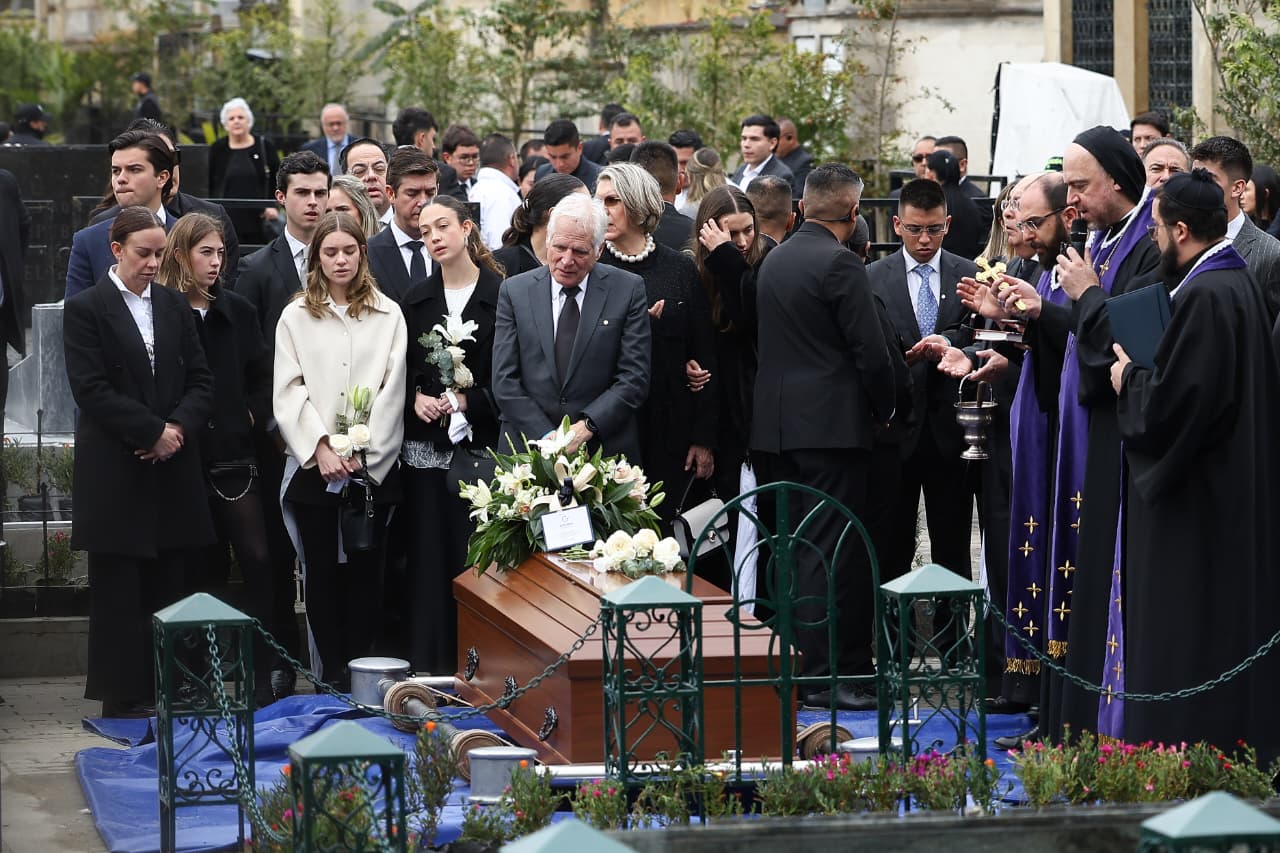 Entierro Miguel Uribe.