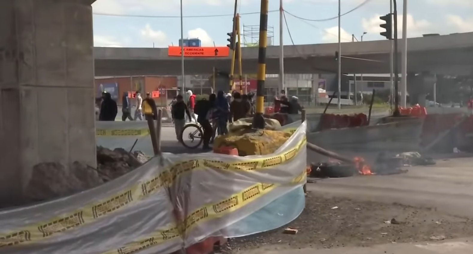 Jornada de protestas de bicitaxistas en bogotá