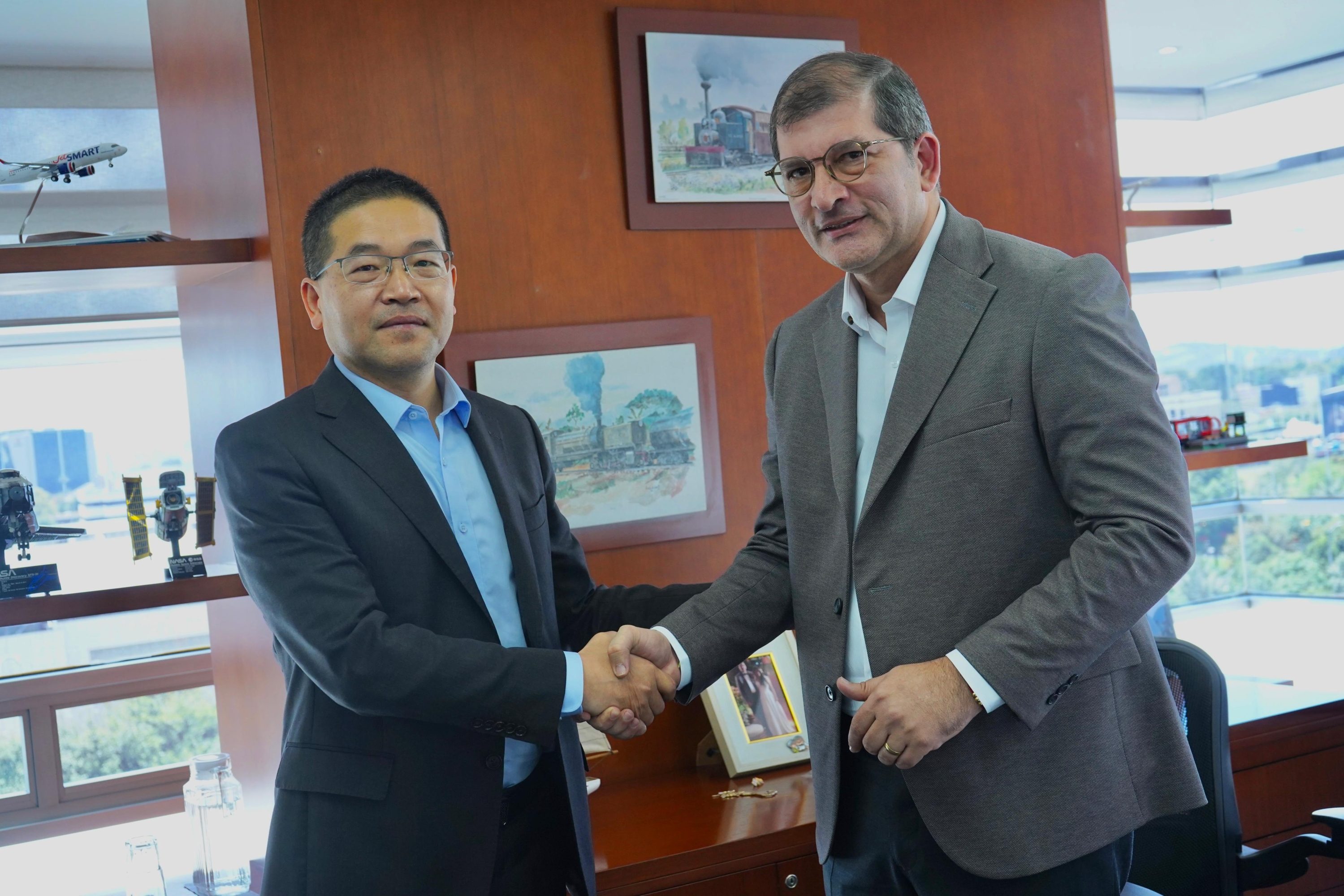 Encuentro Ani y China Civil Engineering Construction Corporation (CCECC)