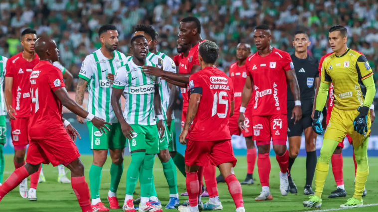 América de Cali y Atlético Nacional se enfrentan este domingo a las 6:30 de la tarde.