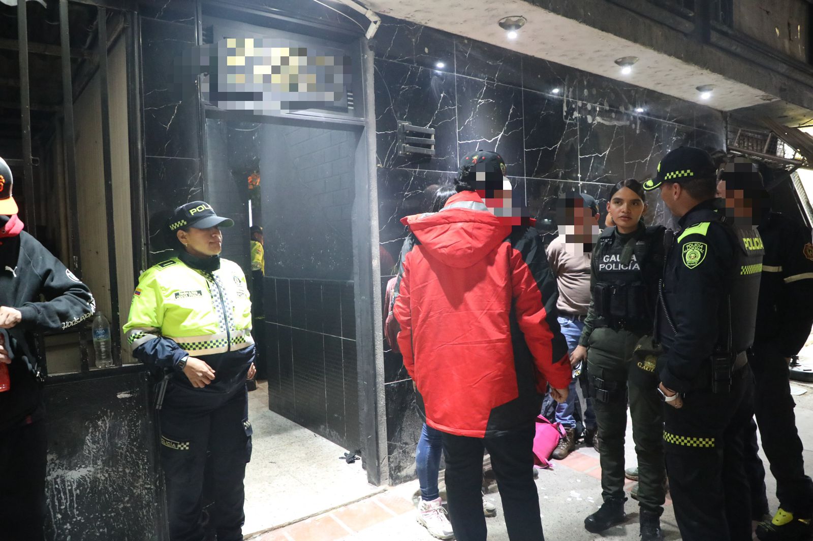 Uniformados de la Policía Metropolitana de Bogotá en el Operativo Nocturno Realizado en Kennedy.
