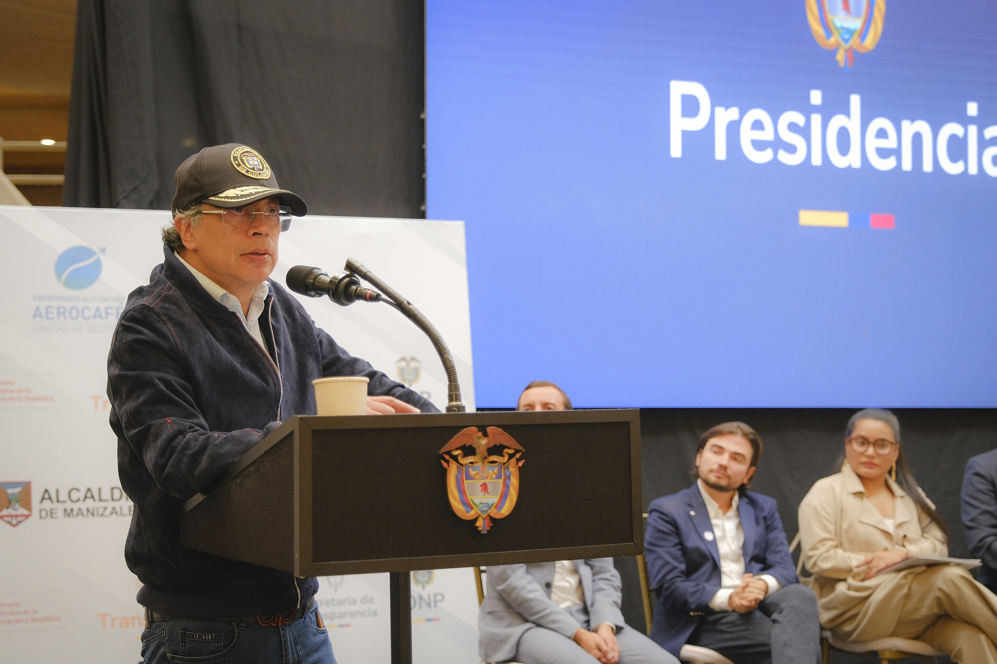 El presidente Gustavo Petro en el lanzamiento de Aerocafé.