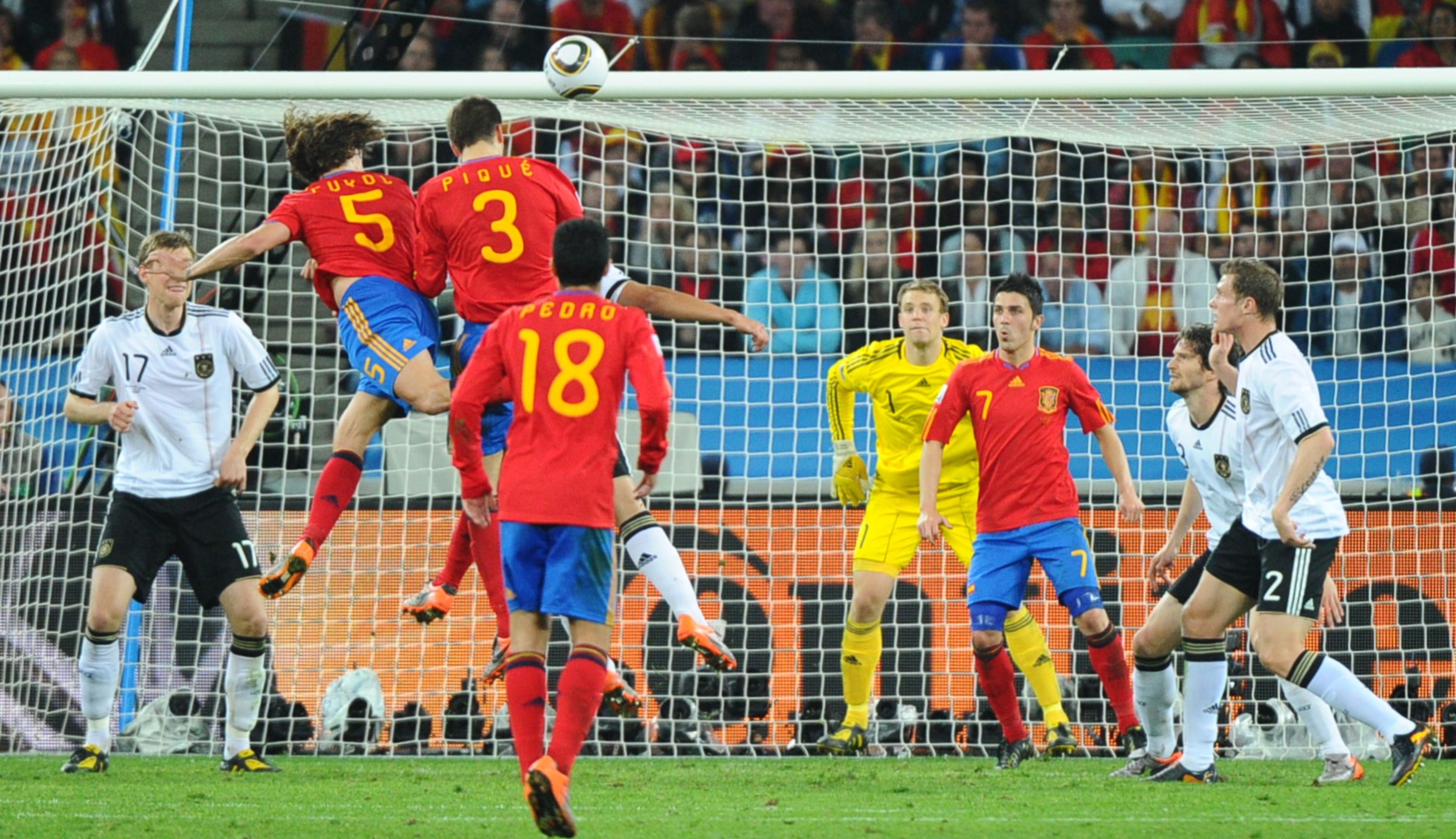 Gol de Carles Puyol a Alemania